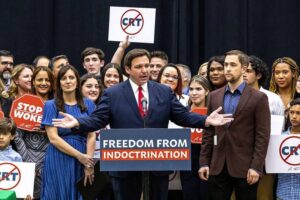 Curtea Supremă din Florida permite intrarea în vigoare a legii care interzice avortul după şase săptămâni