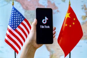 Războiul pentru TikTok: aplicația chineză, în fața posibilei închideri în SUA, după votul clar al Congresului