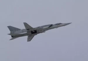 Un bombardier strategic Tu-22 s-a prăbușit în Rusia