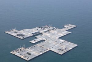 Un sistem de transport plutitor temporar, creat de armata SUA în scopul furnizării ajutoarelor umanitare, a început să se îndrepte către regiunea Gaza