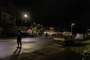În Noua Caledonie peste o sută de turiști au fost evacuați
