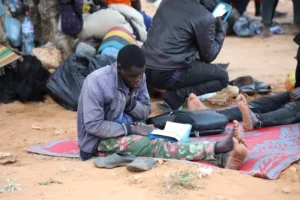 Protest în Tunisia împotriva migranților din Africa subsahariană. Se cere plecarea lor rapidă image-2024-05-4-27108172-41-migranti-tunisia