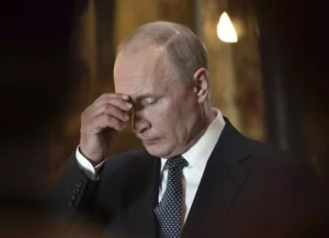 Vladimir Putin începe un nou mandat în fruntea Rusiei, după cincizeci de ani în care a devenit mai puternic ca niciodată