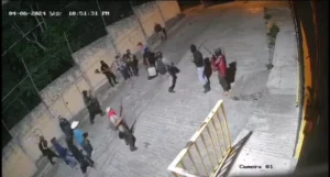 Atac armat în Mexic: Un oraș întreg evacuat peste noapte după ce „orice persoană care nu plătea era ucisă”.