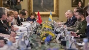 Diplomații UE afirmă că numărul persoanelor prezente la summitul de pace din Elveția este în scădere Diplomații UE afirmă că numărul persoanelor prezente la summitul de pace din Elveția este în scădere