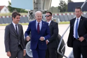 Joe Biden a sosit în Franța pentru a comemora Debarcarea din Normandia, iar Rusia nu a fost invitată
