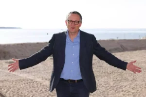 Michael Mosley, căutat cu ajutorul drone-urilor și a unui elicopter, este de negăsit