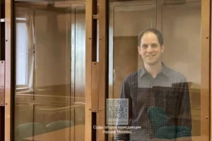 Procesul jurnalistului american Evan Gershkovich, acuzat de spionaj în Rusia, se va desfășura cu ușile închise