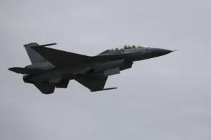 image-2024-01-18-26834432-41-avion-lupta-16