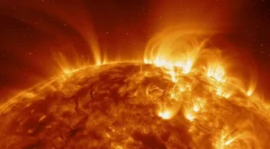 Furtună solară și geomagnetică în calea Pământului
