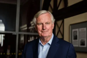 Macron îl numește pe Michel Barnier prim-ministru