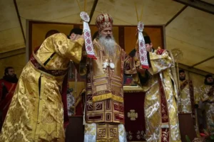 image-2021-05-21-24811787-41-arhiepiscopul-tomisului-teodosie-2