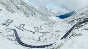 Transfăgărășan și Transalpina s-au închis din cauza vremii nefavorabile