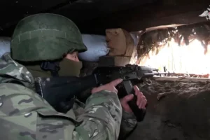 Rusia distribuie un manual actualizat pentru săparea gropilor comune în caz de război