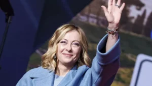 Giorgia Meloni renunță la conducerea conservatorilor europeni