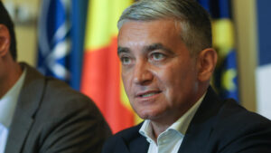 Acuzații de corupție împotriva primarului din Sinaia, Vlad Oprea