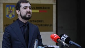 Claudiu Năsui: „Bolojan greșește, ar trebui să reducă 400 de posturi, nu 200”