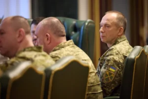 Generalul Sîrskîi intervine în mijlocul scandalurilor ce zguduie armata ucraineană