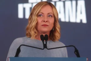 Întâlnire surpriză între Giorgia Meloni și Donald Trump în Florida profimedia-0947055302 (1)