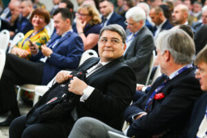 image-2022-12-6-25947247-41-emil-hurezeanu-2