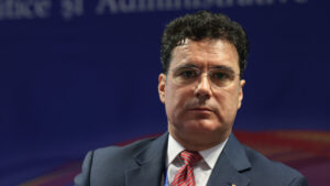 Remus Pricopie îl acuză pe George Simion de fals în înscrisuri Remus Pricopie îl acuză pe George Simion de fals în înscrisuri