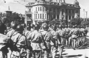 Falsificarea istoriei: cum își atribuie Rusia victoria în cel de-Al Doilea Război Mondial Falsificarea istoriei: cum își atribuie Rusia victoria în cel de-Al Doilea Război Mondial