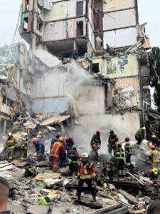 Negocieri sub explozii: Putin a început șantajul de 10 zile Negocieri sub explozii: Putin a început șantajul de 10 zile