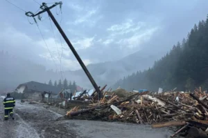 Alerta de inundații în Suceava și Neamț: Ploi torențiale și ape în creștere ploi-si-vijelii-suceava-neamt-zone-afectate-inundatii