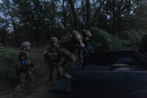 FSB a încercat să-l elimine pe liderul „Lupilor lui Da Vinci”