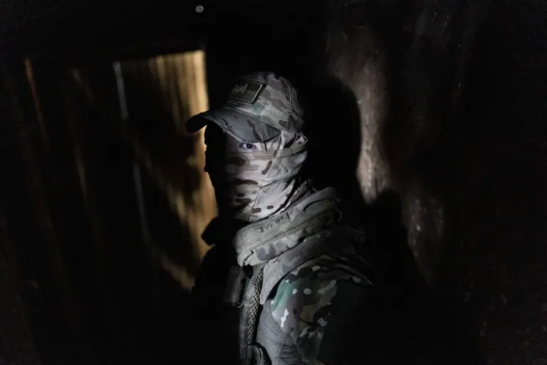 Recrut ucrainean își împușcă instructorii