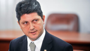 Titus Corlățean candidează la șefia PSD în plină criză internă