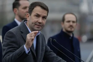 image-2023-03-17-26145791-41-catalin-drula-presedintele-usr-7