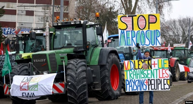 Fermierii protestează împotriva acordului de liber schimb UE-Mercosur. Strasbourg, Franța. 20 ianuarie 2026