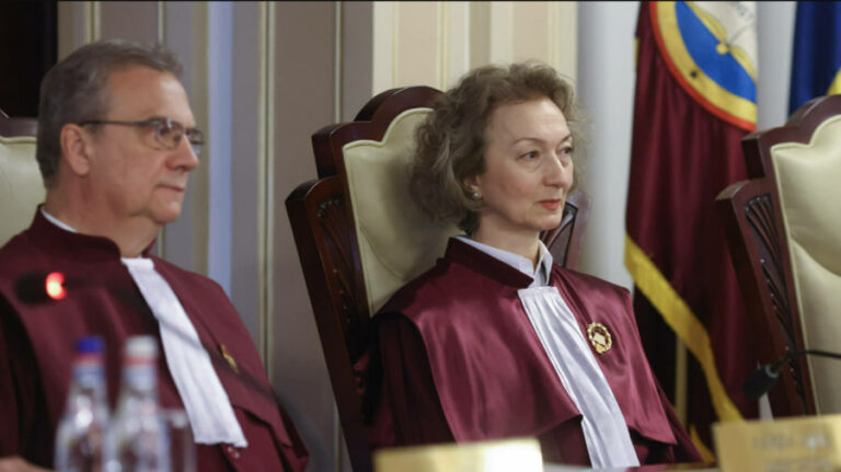 Simina Tănăsescu, președintele Curții Constituționale