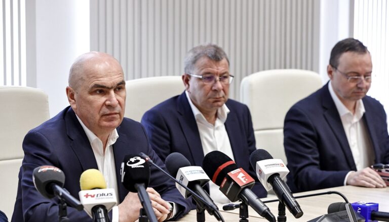 Ilie Bolojan: companiile din industria auto își mută producția în zone libere / depositphotos