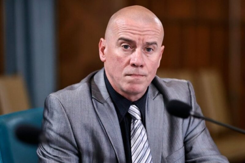 Scandal în România: Ministrul culturii a demisionat după apariția unor înregistrări audio în care înjura „interesul național” / depositphotos