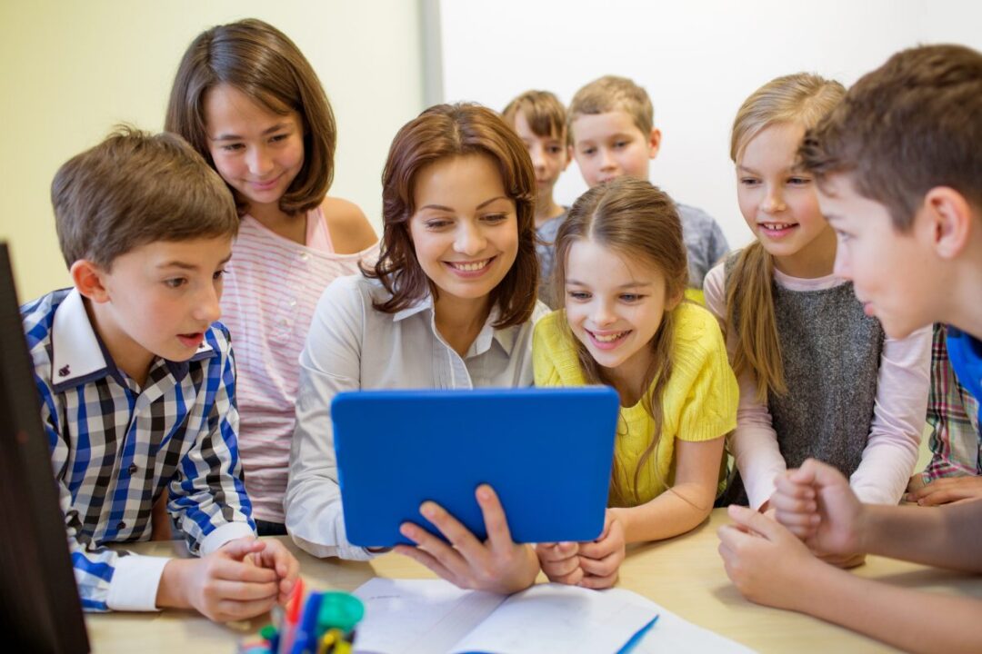 Secretul succesului finlandez: cum funcționează sistemul de educație din Finlanda și de ce nu există note până în clasa a 4-a / depositphotos