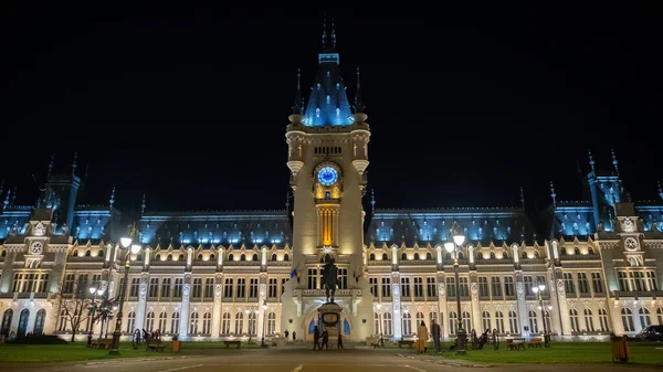 Noaptea Muzeelor 2026 în România: sute de evenimente culturale, expoziții gratuite și concerte în toată țara/depositphotos
