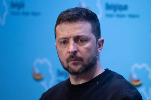 Zelenski: Rusia a comis 1820 de încălcări ale regimului de încetare a focului și continuă asalturile pe front/depositphotos