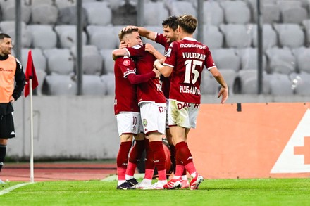 Final de sezon încins: „U” Cluj primește vizita Rapidului într-o bătălie decisivă pentru cupele europene / depositphotos