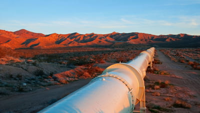 „Ocolirea petrolului“: șeicii arabi pregătesc un plan de salvare a pieței în cazul blocării Strâmtorii Ormuz / depositphotos