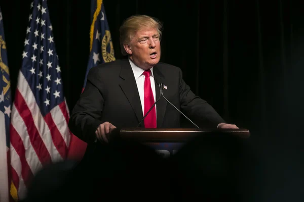 Trump amenință cu suspendarea negocierilor cu Iranul din cauza unor eventuale taxe în Strâmtoarea Ormuz/ depositphotos