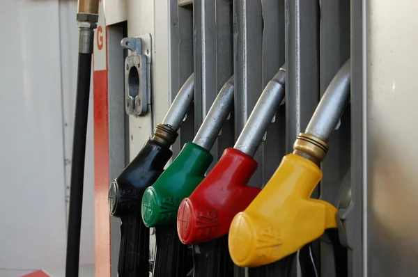 Benzina în România s-a ieftinit: care sunt prețurile la carburanți în cele mai mari orașe/depositphotos