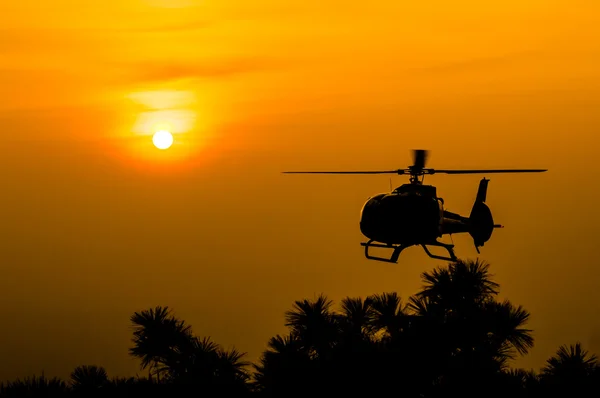 Un elicopter al Saudi Aramco s-a prăbușit în apropierea Strâmtorii Ormuz: 14 persoane au murit, Arabia Saudită nu exclude un act de sabotaj/depositphotos