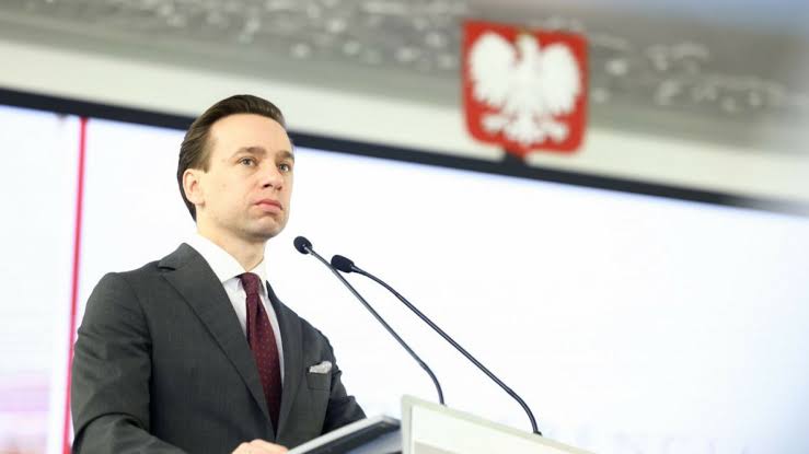 Politicianul polonez de extremă dreapta și propaganda rusă: cum declarațiile lui Krzysztof Bosak sunt utilizate pentru a alimenta divizarea sprijinului european pentru Ucraina / depositphotos