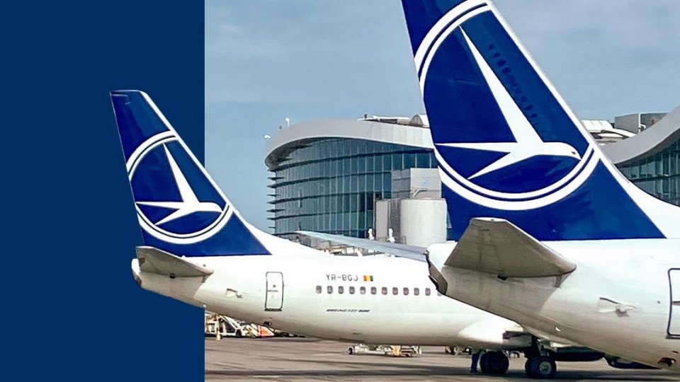 Aripile unei legende: cel mai nou avion al companiei TAROM va purta numele lui Mircea Lucescu / depositphotos