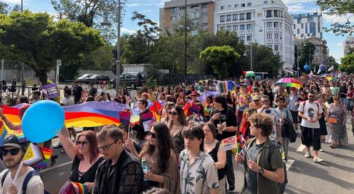 Două marșuri în aceeași zi: Bucureștiul, împărțit între „Marșul Normalității” și Bucharest Pride / depositphotos