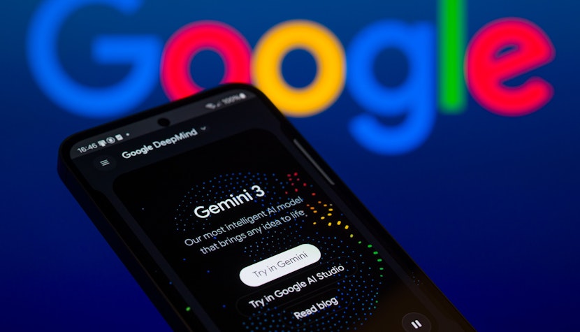 UE obligă Google să partajeze datele de căutare și să deschidă Android pentru concurenții din domeniul inteligenței artificiale / depositphotos