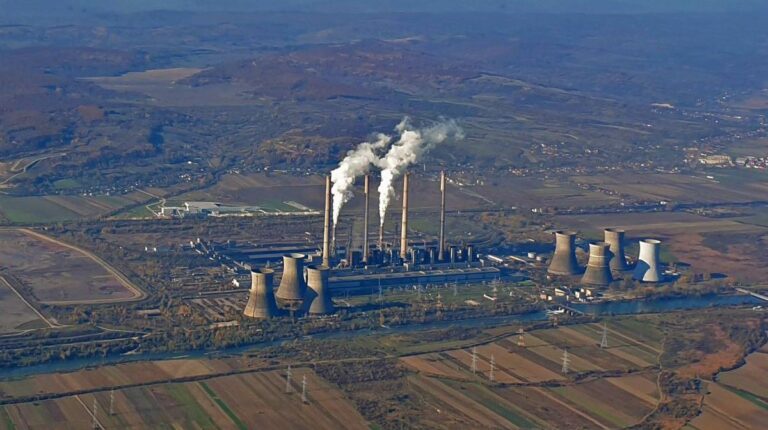 Complexul Energetic Oltenia a dat în judecată statul pentru aproape 900 de milioane de lei / depositphotos