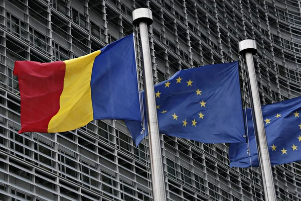 PwC: Sistemul bancar din România se numără printre cele mai lichide din Uniunea Europeană / depositphotos
